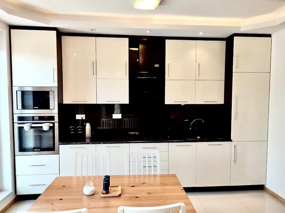 Nowoczesny Apartament Na Pradze contacts
